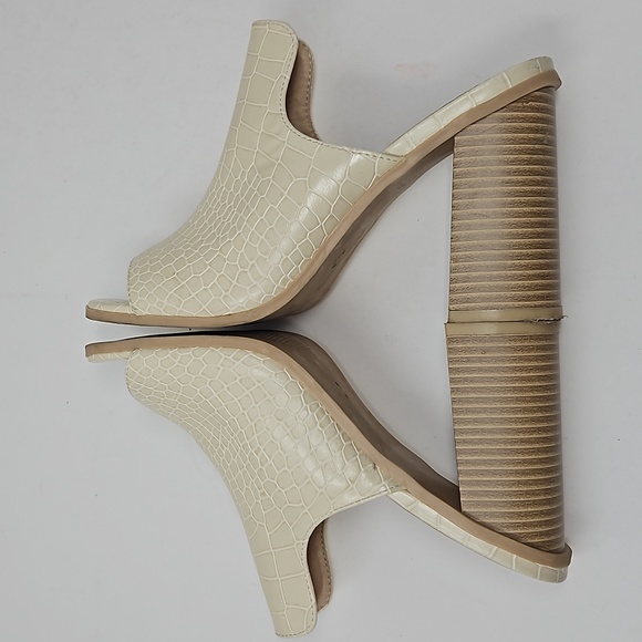 Seven7 Isabella Alligator Embossed Mule Size 8.5 - Picture 8 of 10